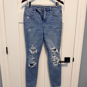 American Eagle Outfitters Light Blue Distressed Ankle Jeans